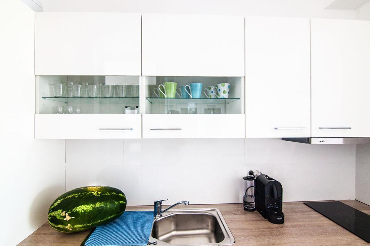 Atrium Blue Holiday House ราชานาส ภายนอก รูปภาพ