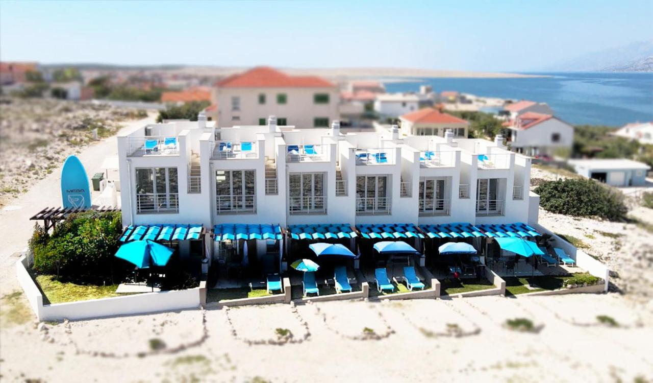 Atrium Blue Holiday House ราชานาส ภายนอก รูปภาพ