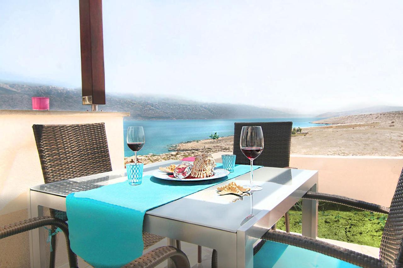 Atrium Blue Holiday House ราชานาส ภายนอก รูปภาพ