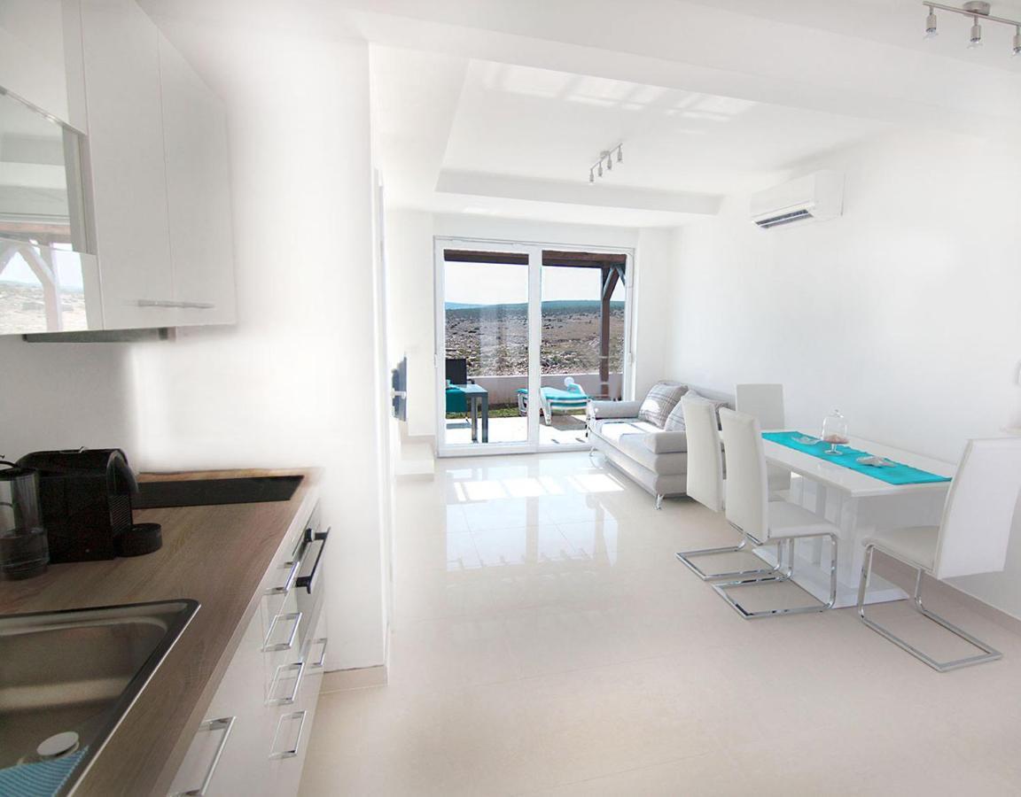 Atrium Blue Holiday House ราชานาส ภายนอก รูปภาพ
